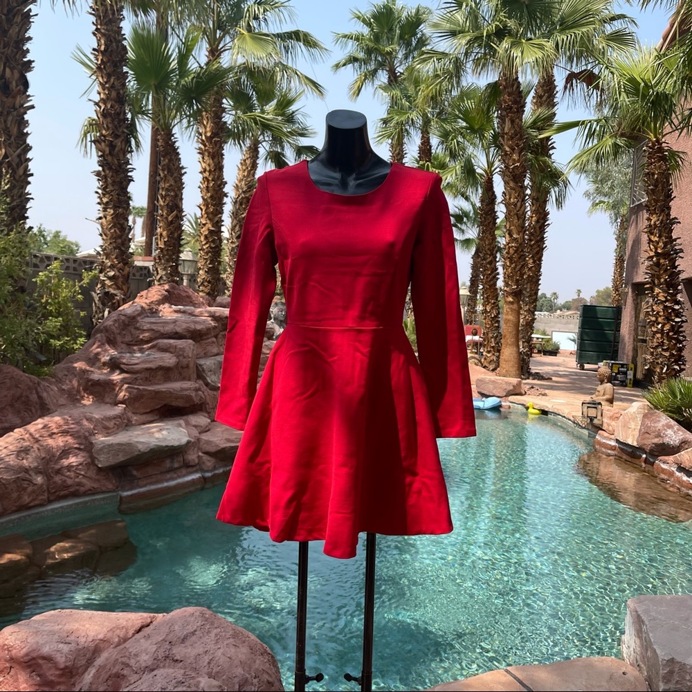 Lulu’s Red Dress Size M Sheath LongSleeve Mini Sho